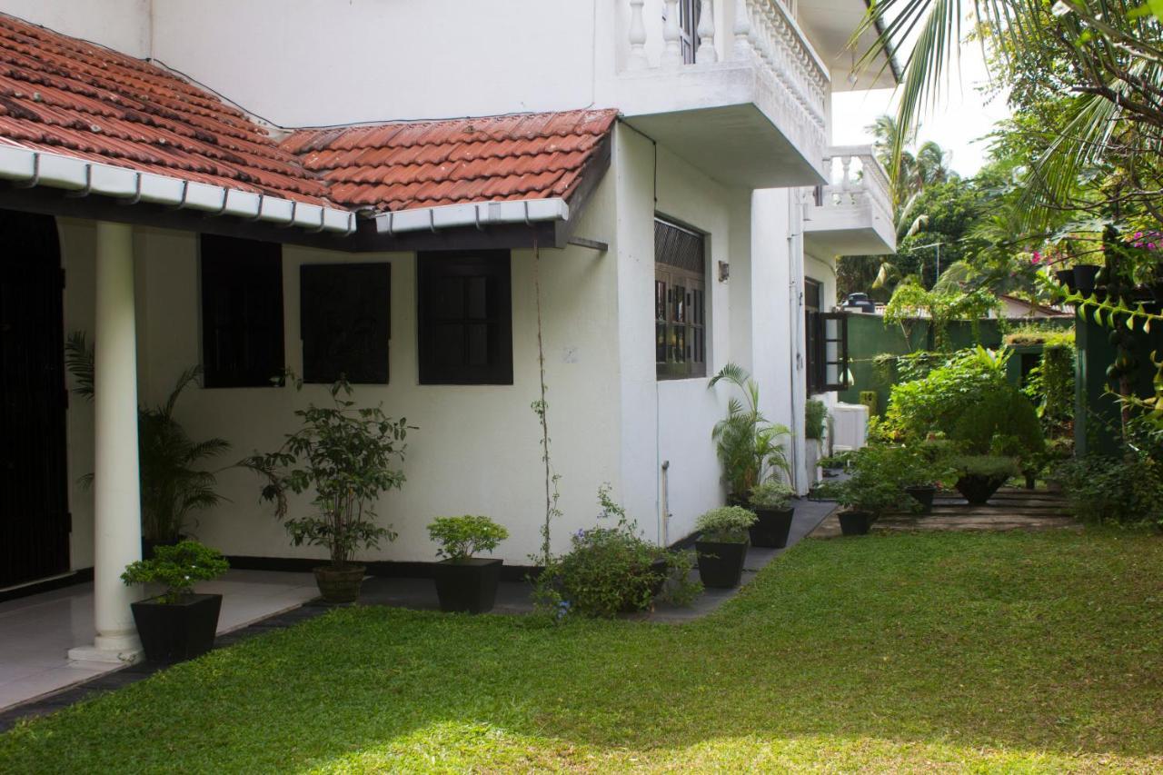 Airport Gateway Residence Negombo Extérieur photo